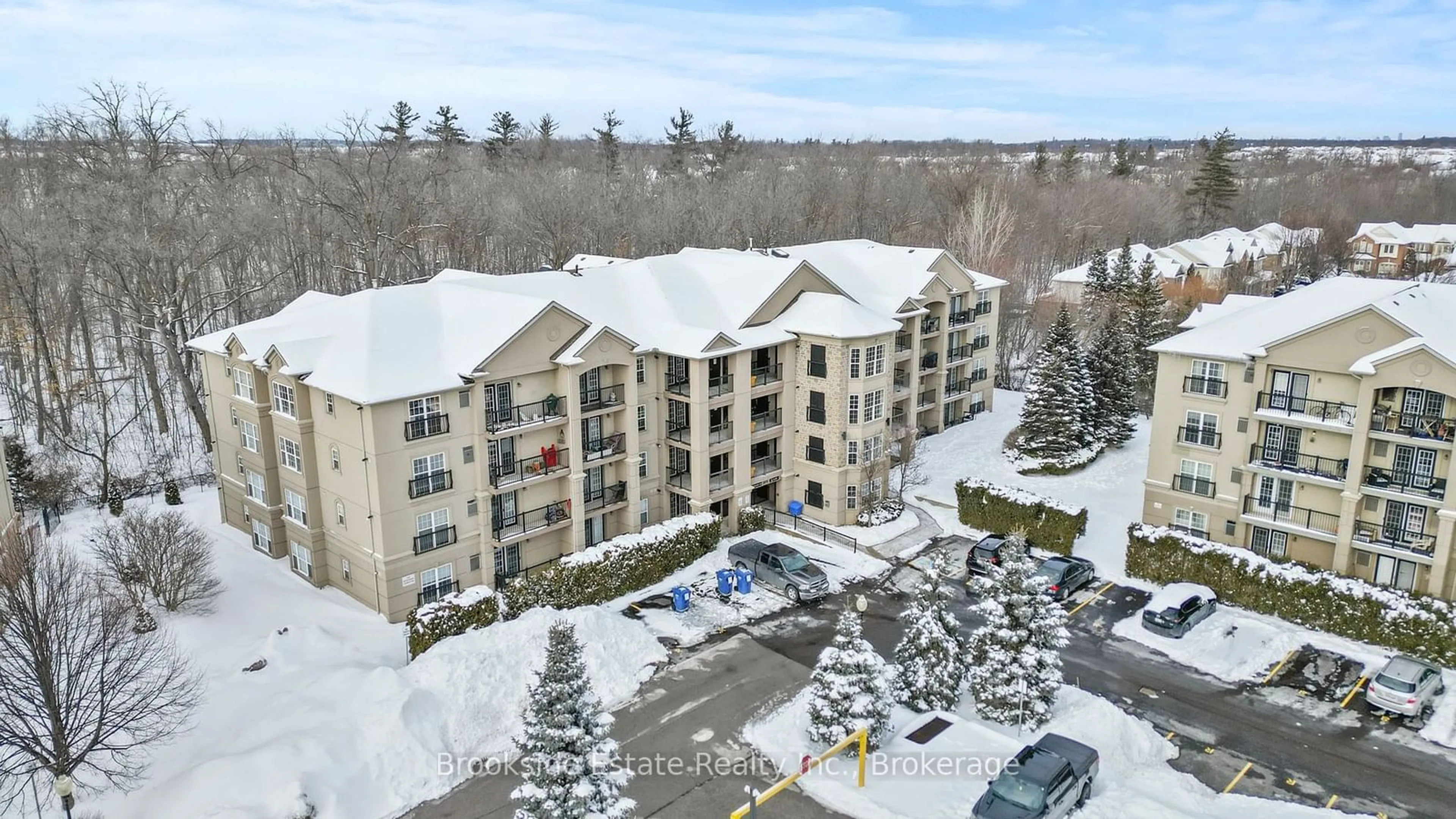 A pic from outside/outdoor area/front of a property/back of a property/a pic from drone, unknown for 2075 Appleby Line #407, Burlington Ontario L7L 7H3