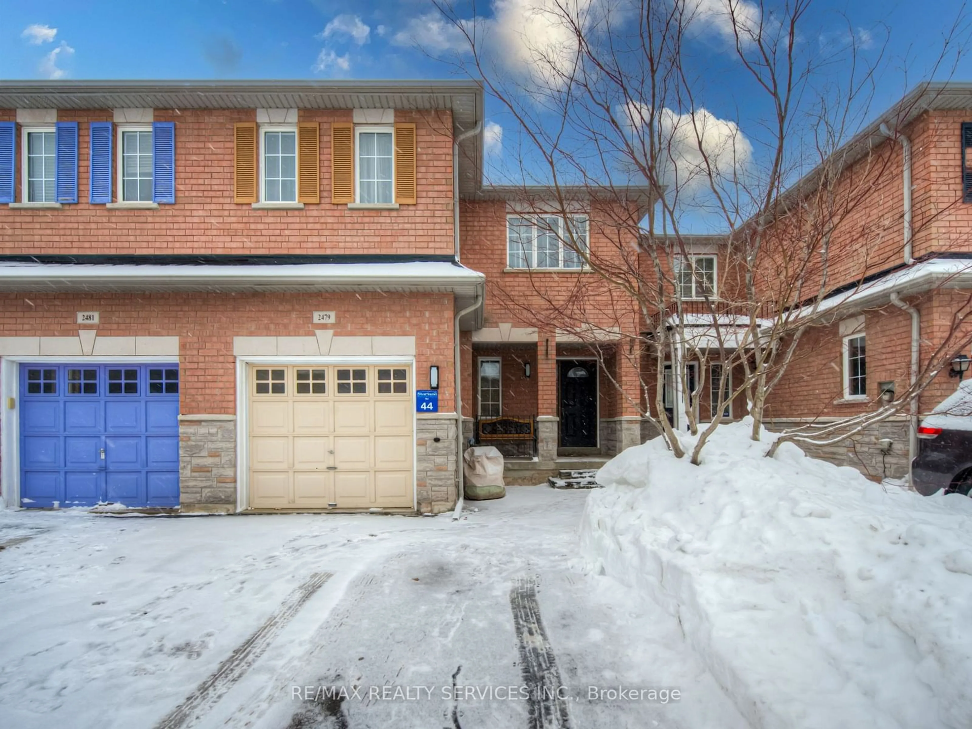 Home with brick exterior material, street for 2479 Newcastle Cres, Oakville Ontario L6M 4P3