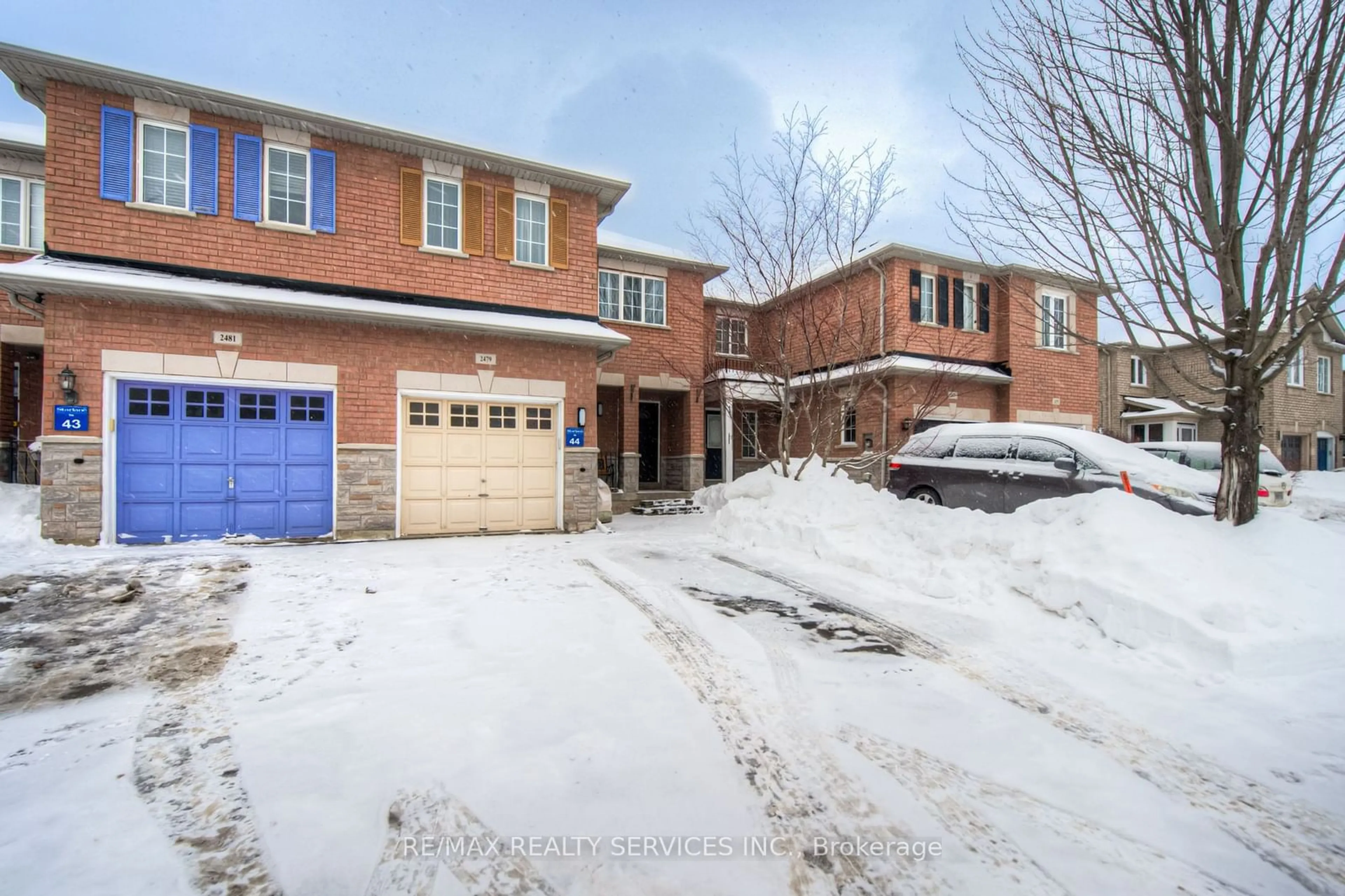 Home with brick exterior material, street for 2479 Newcastle Cres, Oakville Ontario L6M 4P3