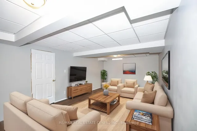 Additional image 2 of 52 Collingwood Ave