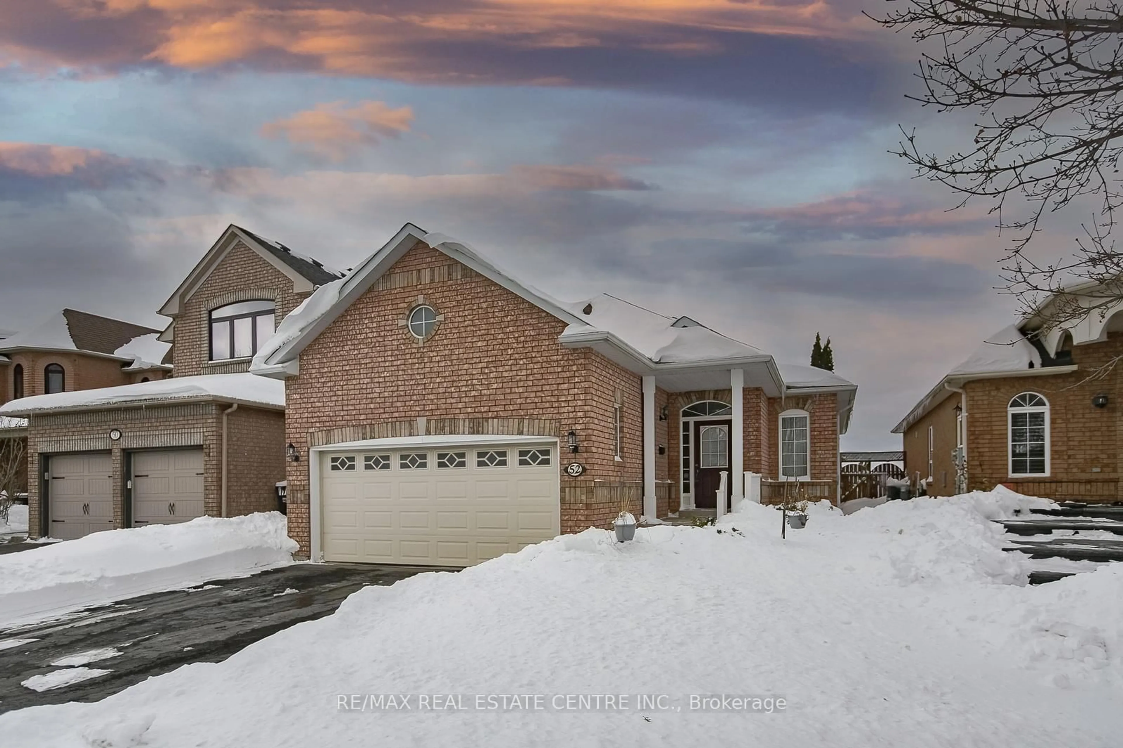 Home with brick exterior material, street for 52 Collingwood Ave, Brampton Ontario L7A 1L6