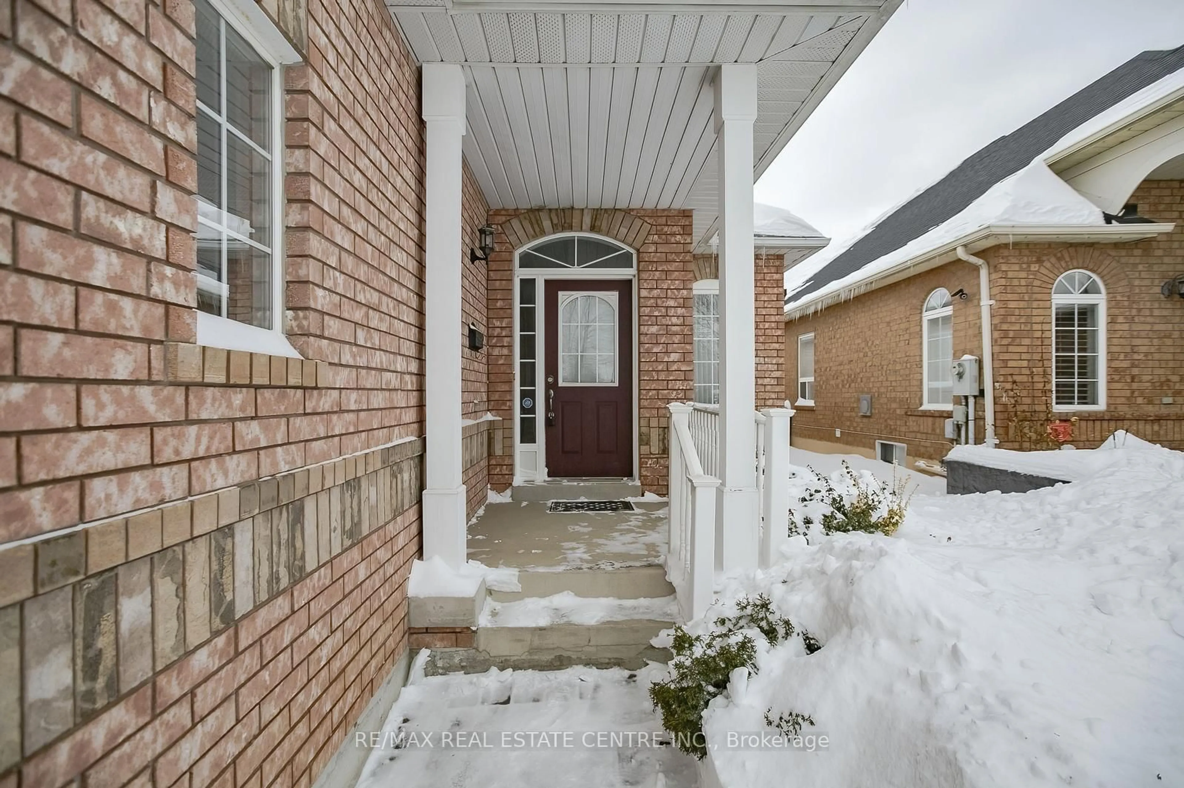 Unknown for 52 Collingwood Ave, Brampton Ontario L7A 1L6