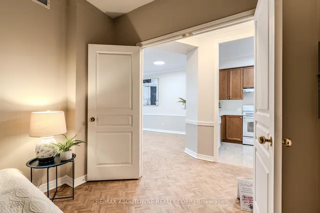 Additional property image - 1 Belvedere Crt Unit 409