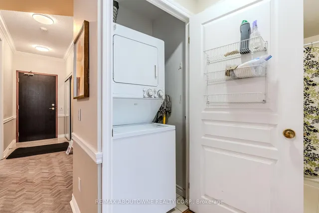 Additional property image - 1 Belvedere Crt Unit 409
