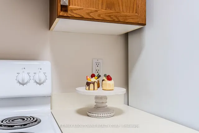 Additional property image - 1 Belvedere Crt Unit 409