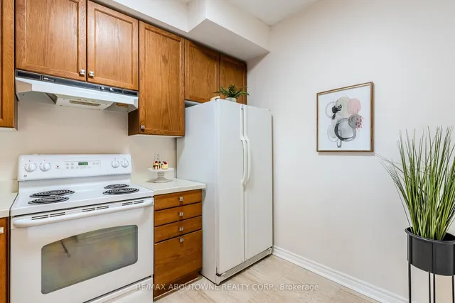 Additional property image - 1 Belvedere Crt Unit 409