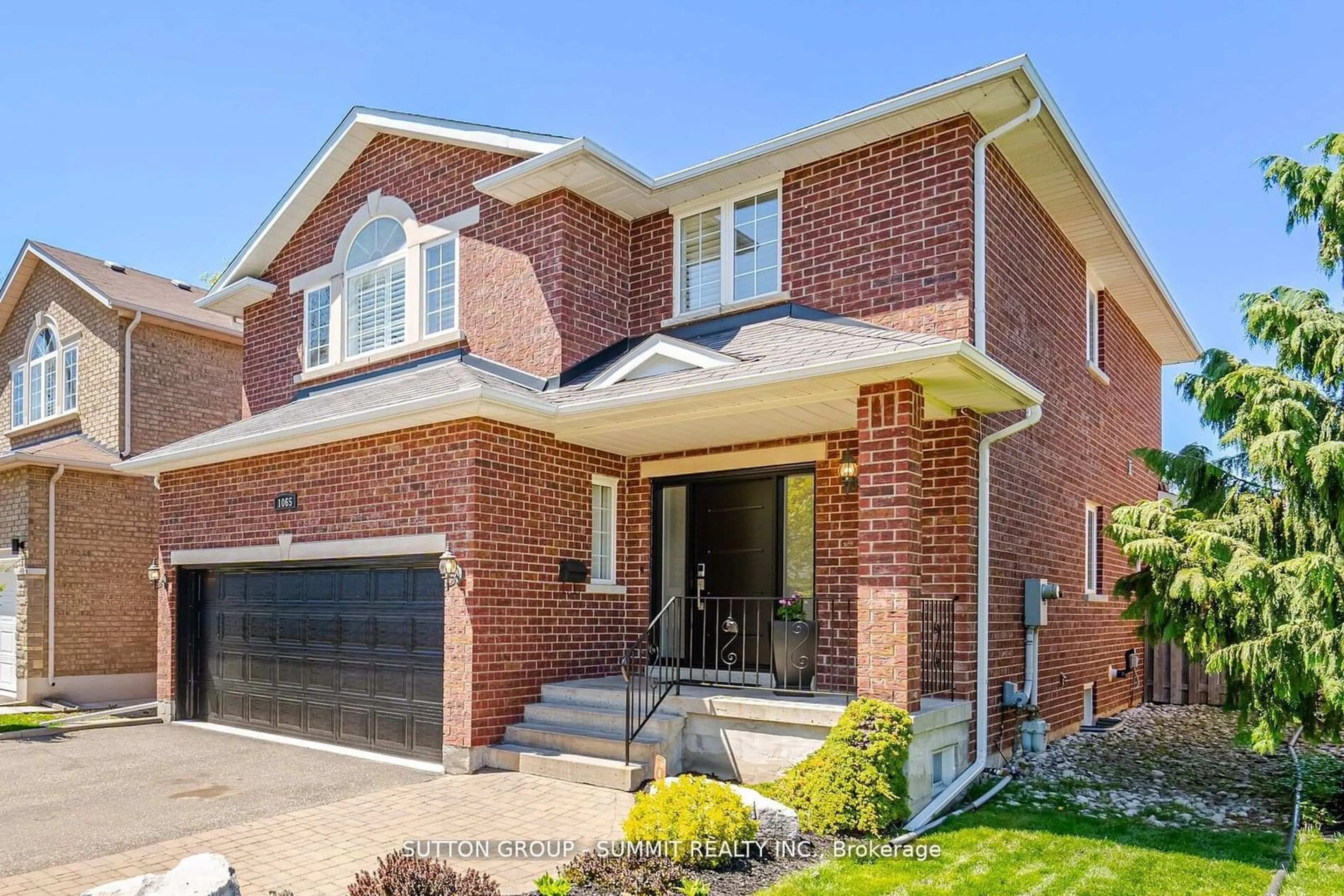 Home with brick exterior material, street for 1065 Halliday Ave, Mississauga Ontario L5E 1P8