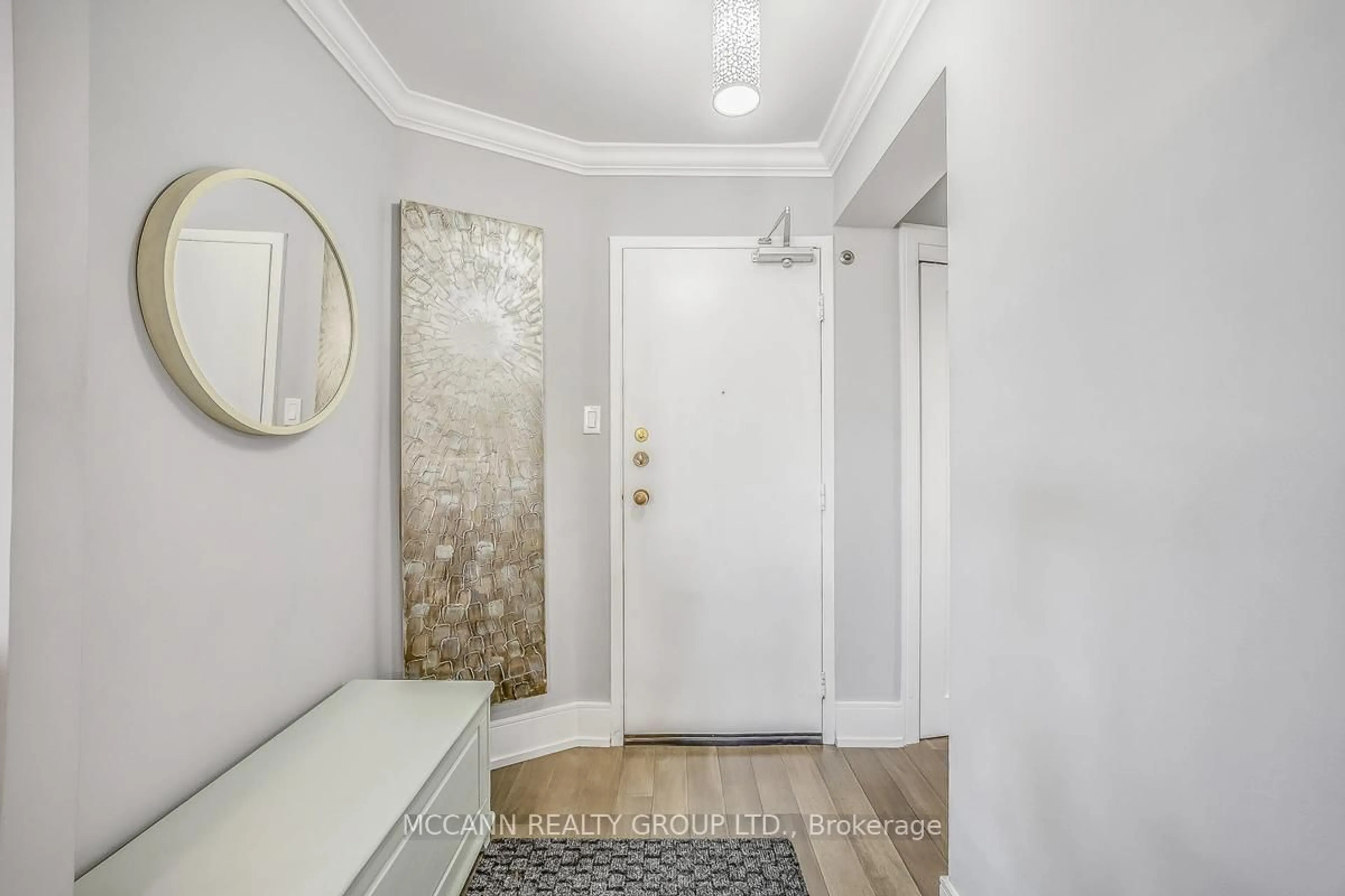 Indoor entryway for 300 Mill Rd #C40, Toronto Ontario M9C 4W7