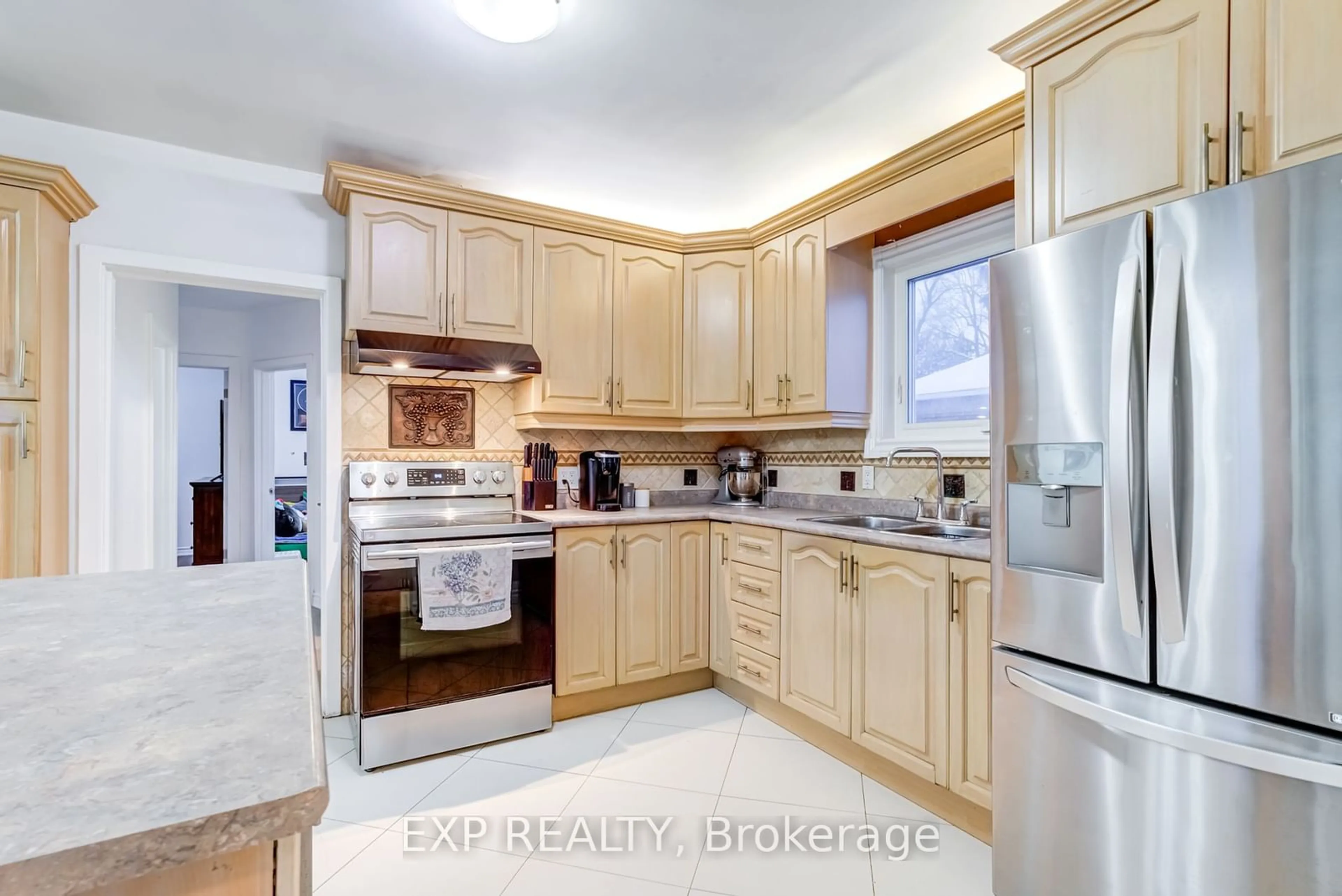 Standard kitchen, unknown for 3 Jodphur Ave, Toronto Ontario M9M 2J3