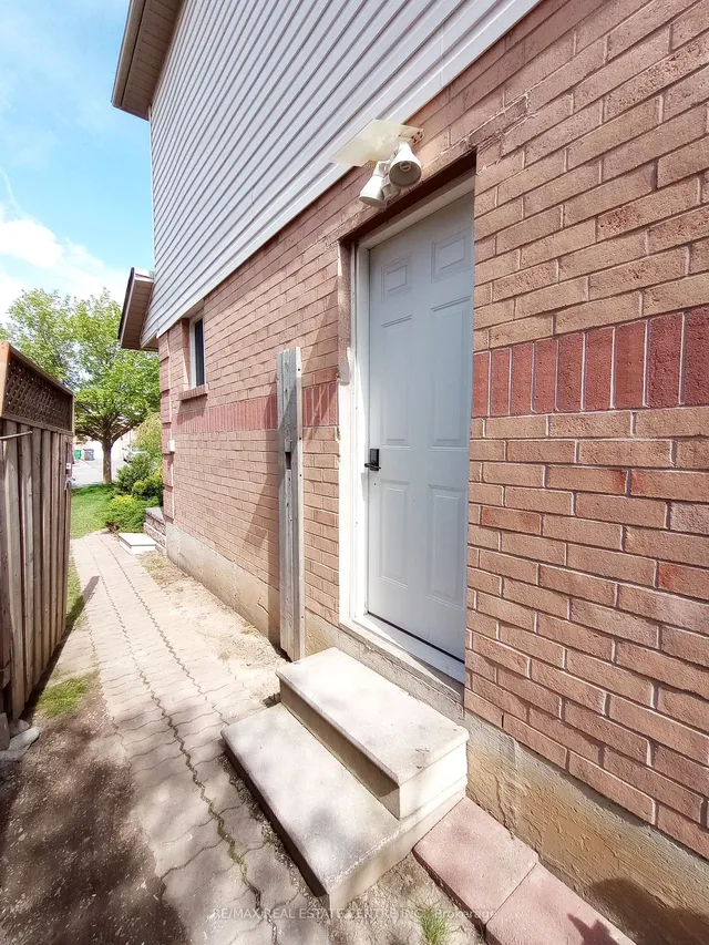 Additional property image - 20 Wallingford Crt