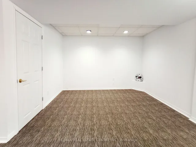 Additional property image - 20 Wallingford Crt