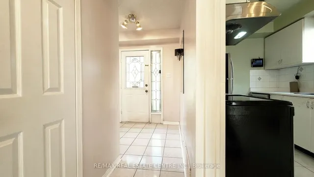 Additional property image - 20 Wallingford Crt