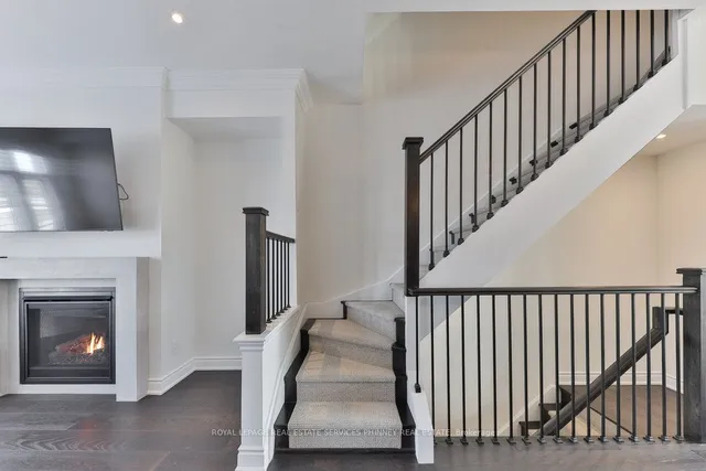 Additional property image - 2160 Trafalgar Rd Unit 10