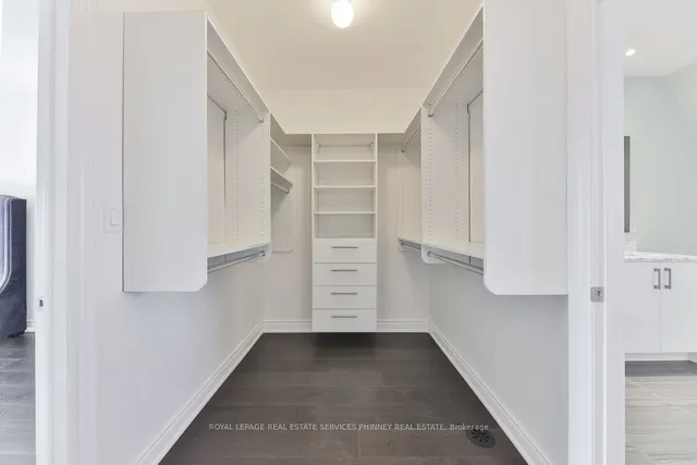 Additional property image - 2160 Trafalgar Rd Unit 10