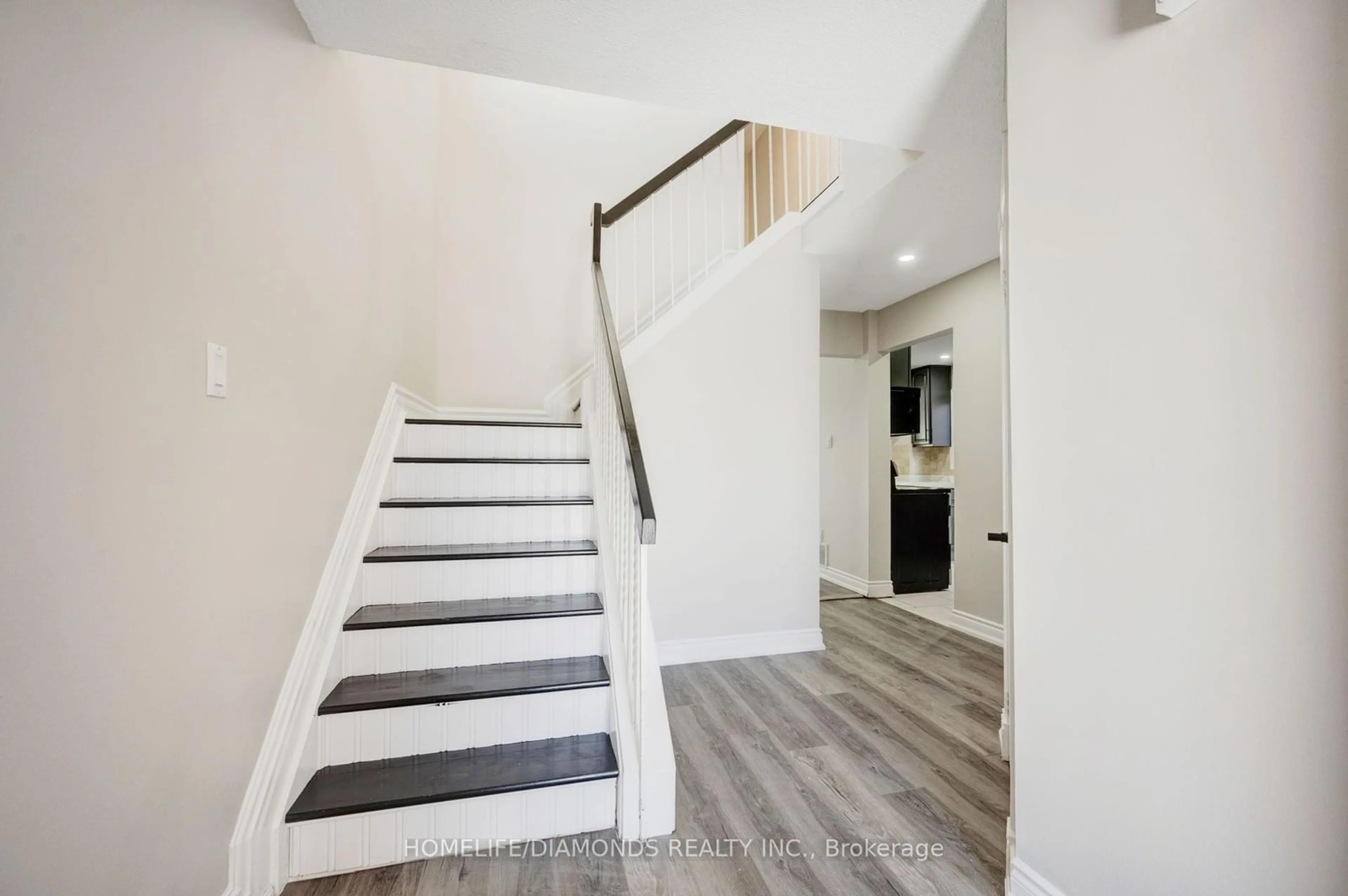 Stairs for 79 Ecclestone Dr, Brampton Ontario L6X 3M8