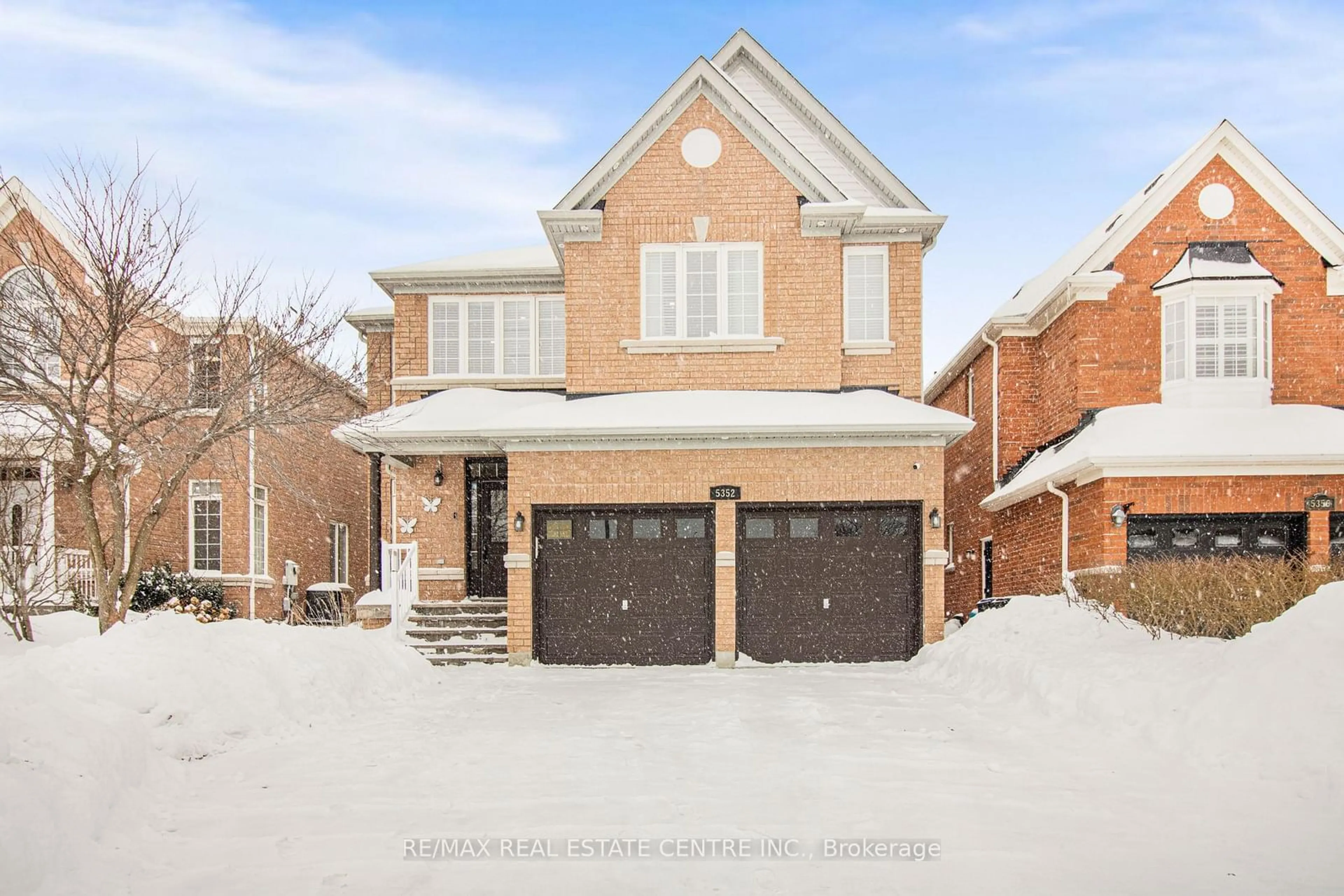 Home with brick exterior material, street for 5352 Snowbird Crt, Mississauga Ontario L5M 0P9