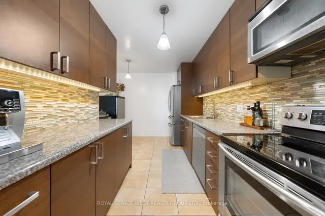 Additional property image - 362 The East Mall Unit 310