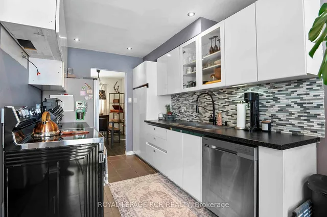 Additional property image - 32-46 Dearbourne Blvd