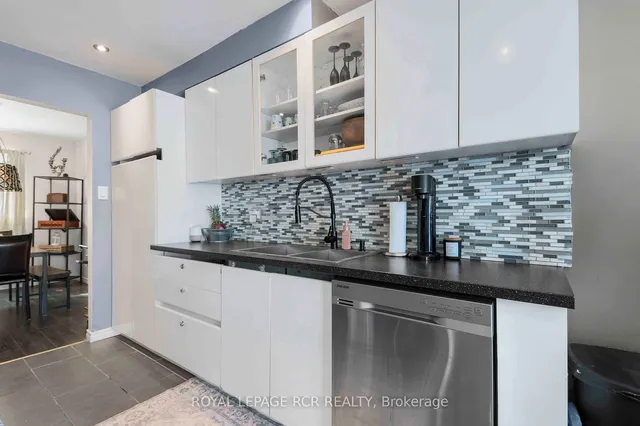 Additional property image - 32-46 Dearbourne Blvd