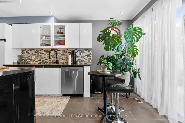 Additional property image - 32-46 Dearbourne Blvd