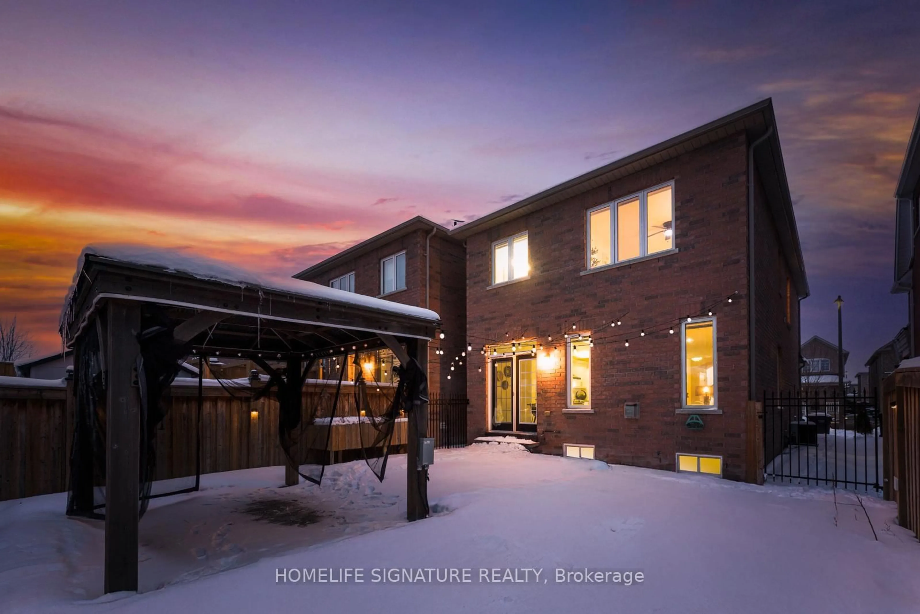 Home with brick exterior material, mountain view for 46 Meadowcreek Rd, Caledon Ontario L7C 3Z8