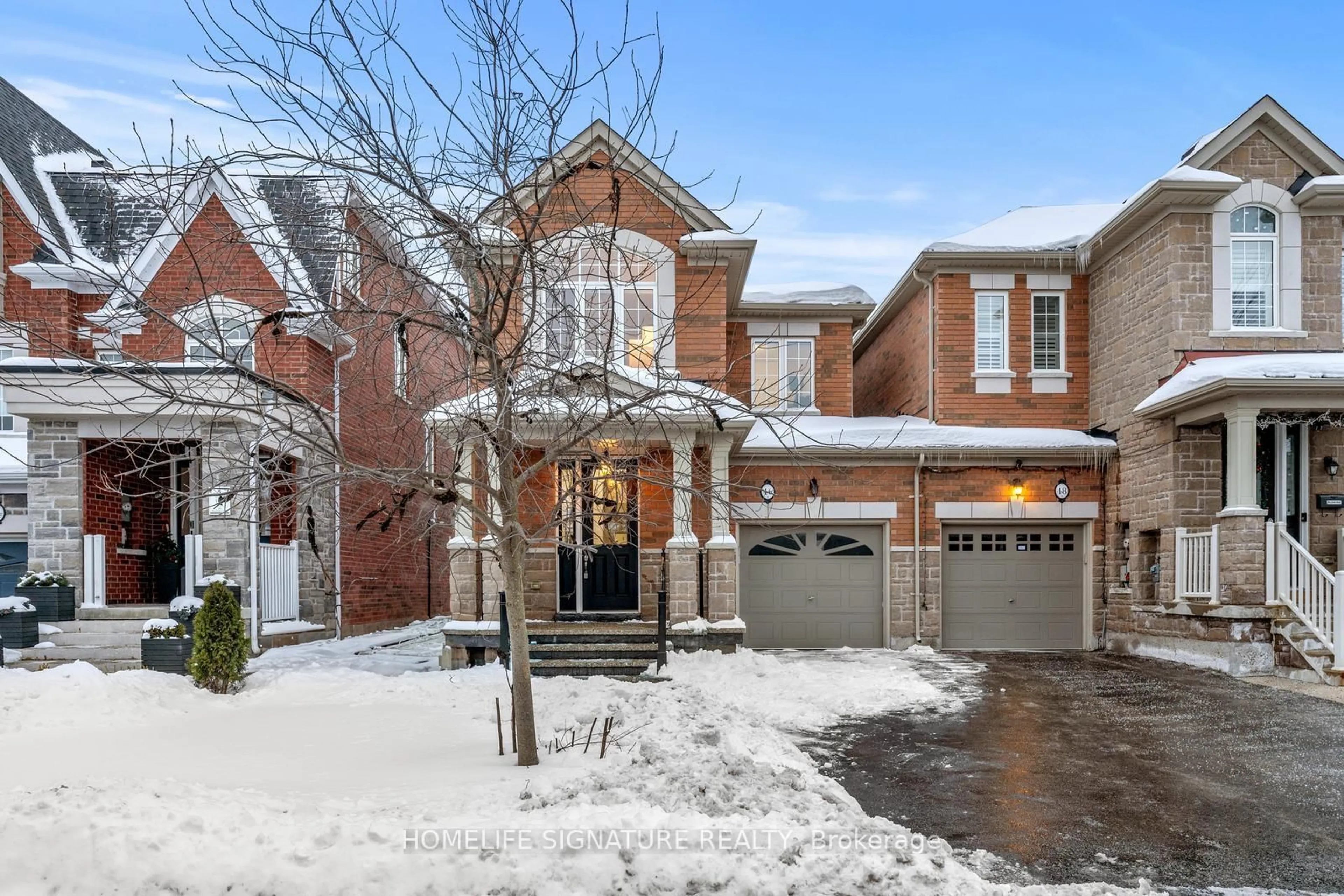 Home with brick exterior material, street for 46 Meadowcreek Rd, Caledon Ontario L7C 3Z8