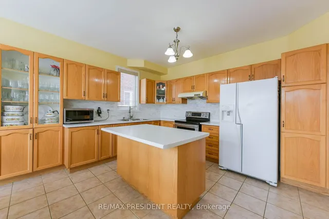 Additional image 26 of 50 Gallucci Cres