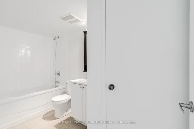 Additional property image - 816 Lansdowne Ave Unit 726