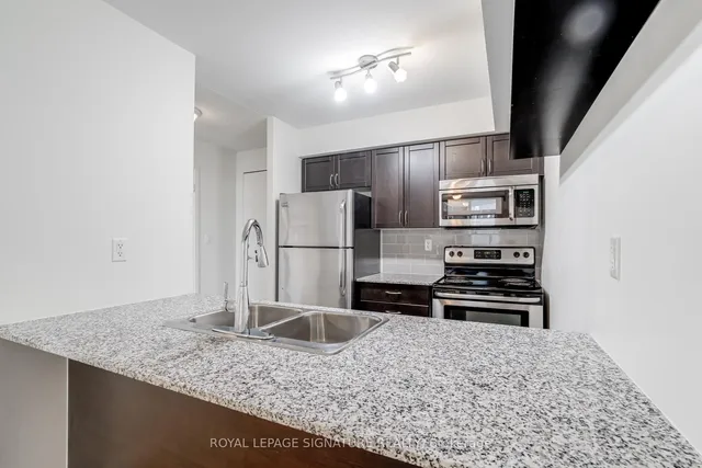 Additional property image - 816 Lansdowne Ave Unit 726