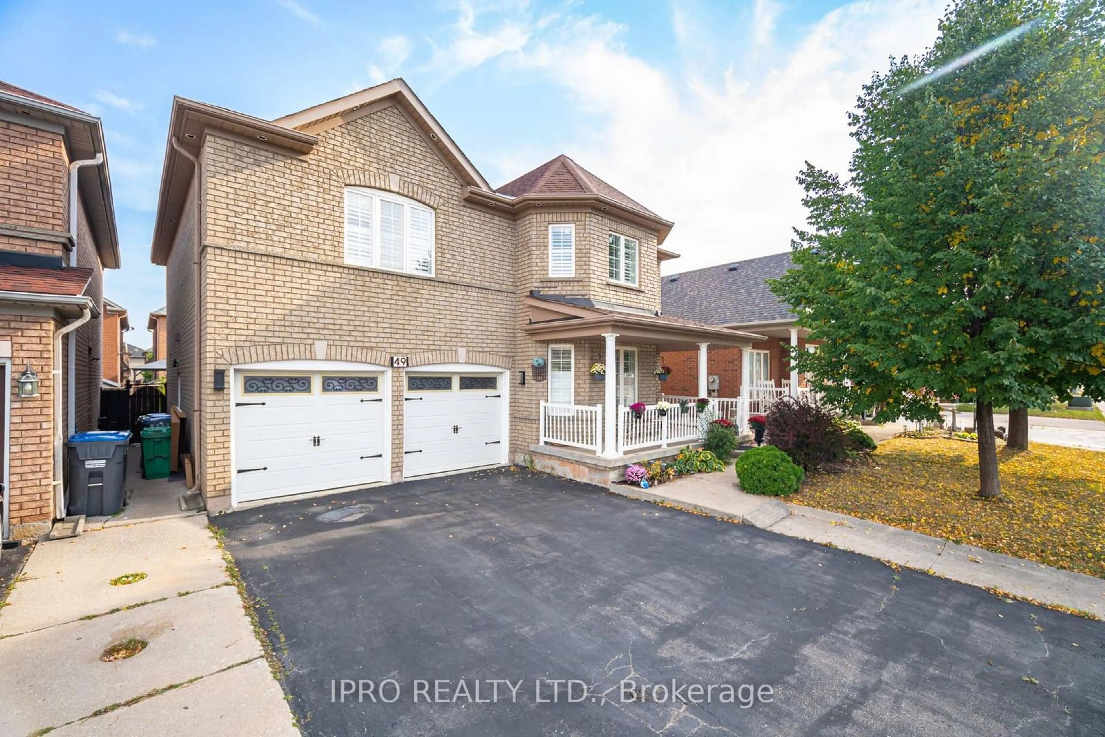 Home with brick exterior material, street for 49 Australia Dr, Brampton Ontario L6R 3G1