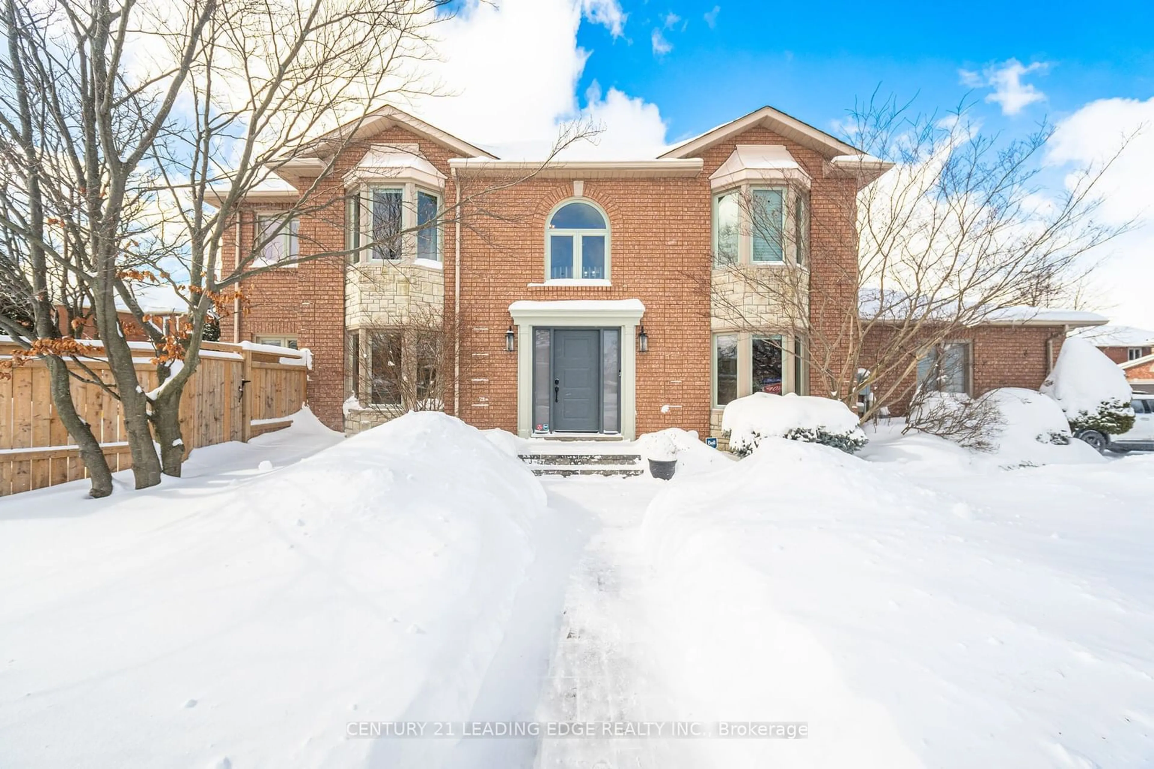 Home with brick exterior material, street for 6534 Alderwood Tr, Mississauga Ontario L5N 6W5