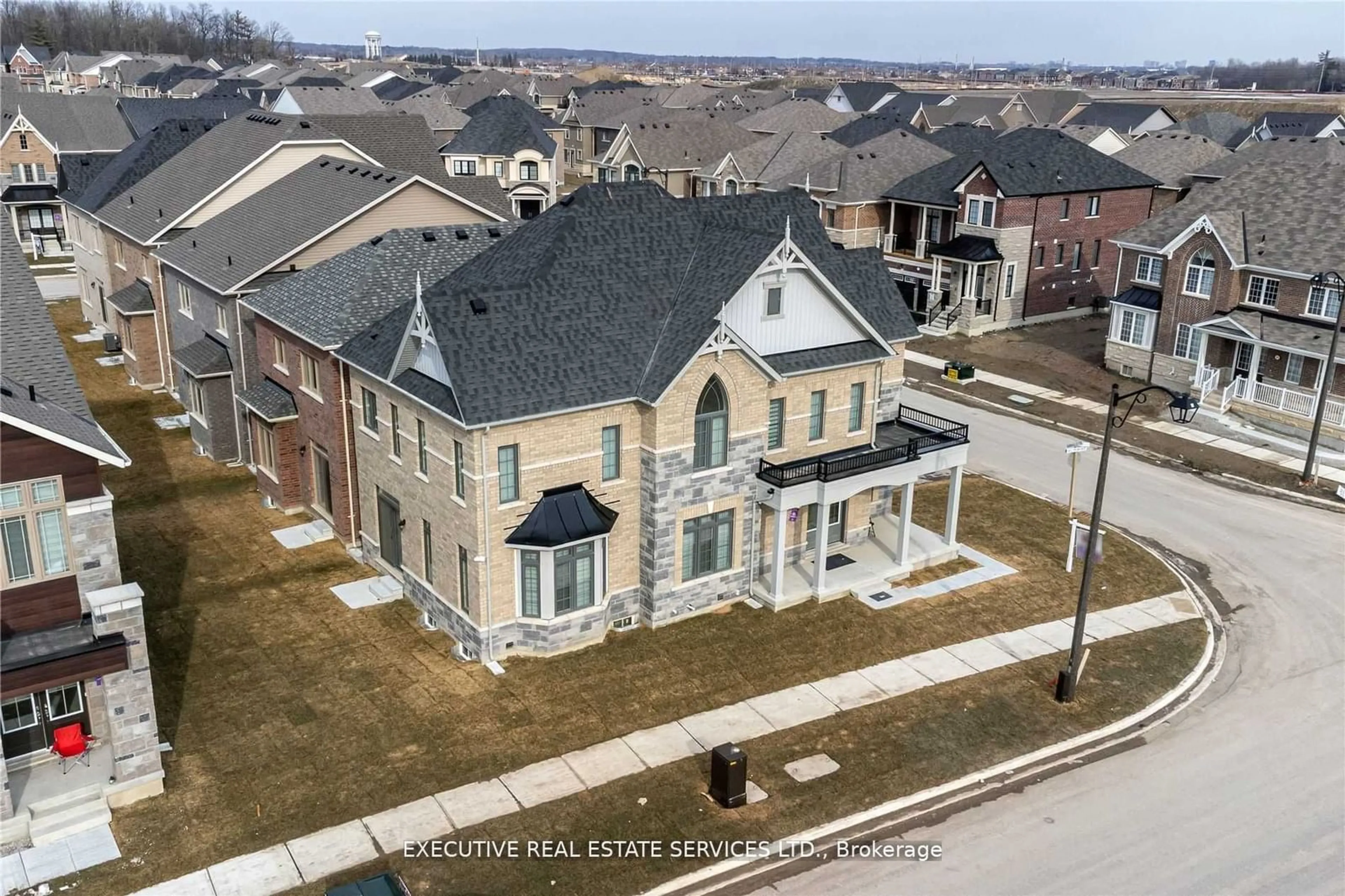 A pic from outside/outdoor area/front of a property/back of a property/a pic from drone, street for 2 Thornvalley Terr, Caledon Ontario L7C 4H9