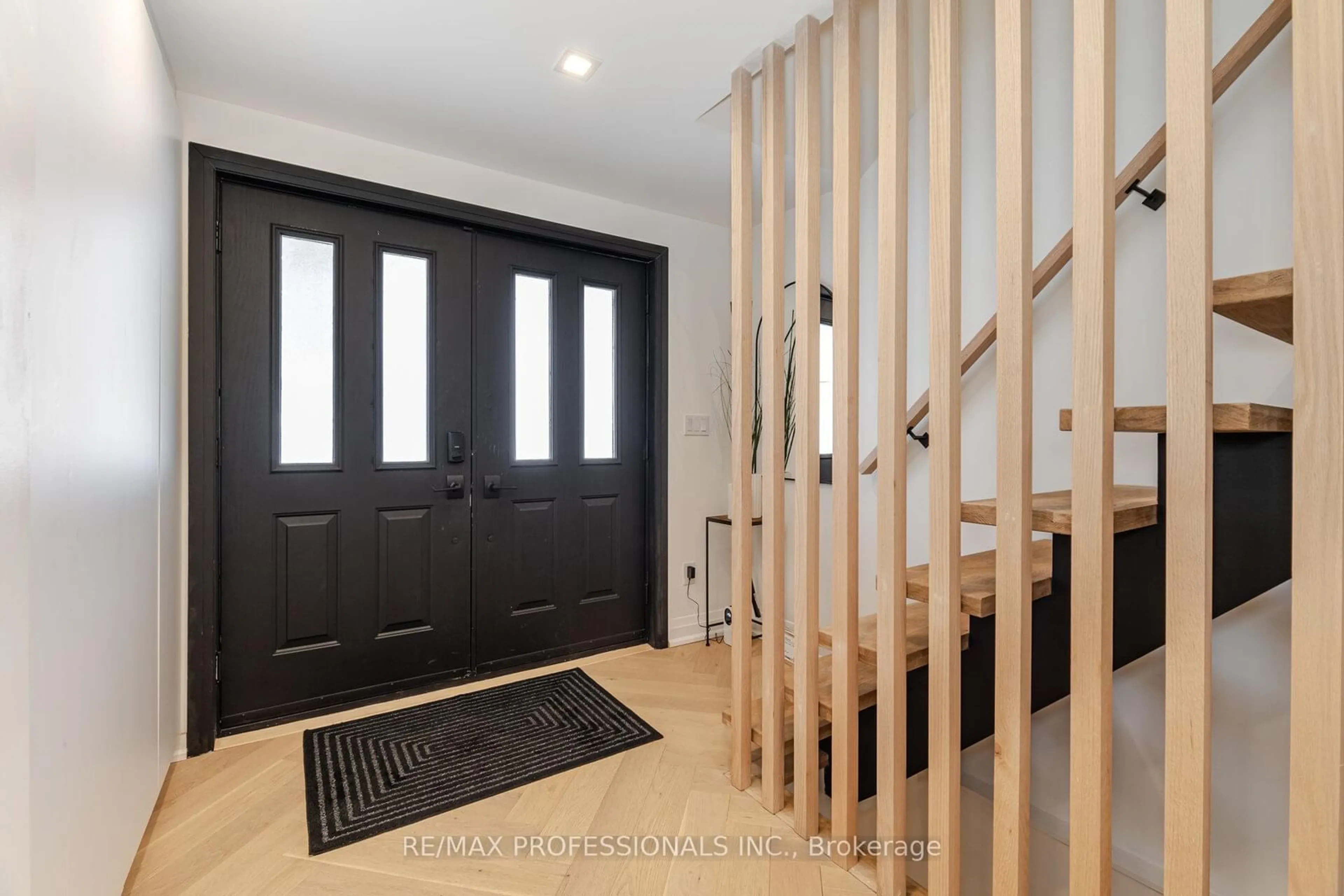 Indoor entryway for 245 Mill Rd, Toronto Ontario M9C 1Y3