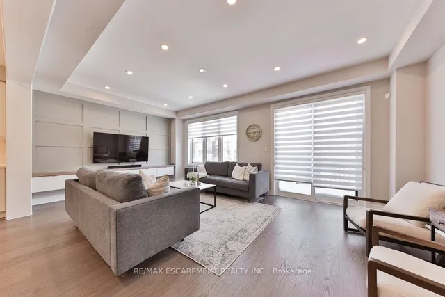 Additional property image - 2 Vaudeville Dr