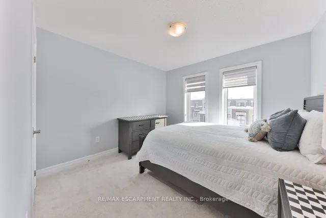 Additional property image - 2 Vaudeville Dr