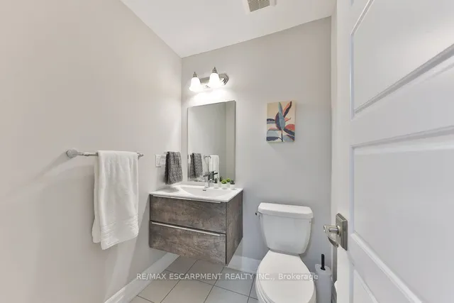 Additional property image - 2 Vaudeville Dr
