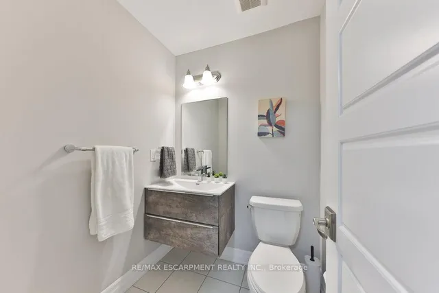 Additional property image - 2 Vaudeville Dr