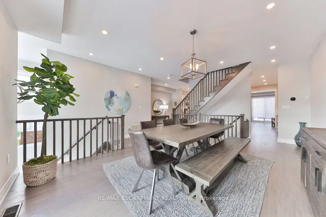 Additional property image - 2 Vaudeville Dr