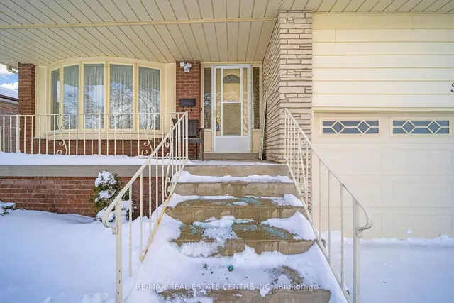 Additional image 36 of 32 Governor Grove Cres