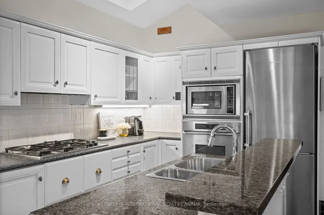 Additional property image - 74 Humbervale Blvd