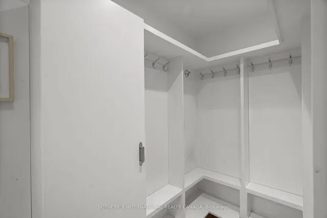 Additional property image - 74 Humbervale Blvd
