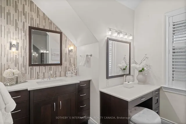 Additional property image - 74 Humbervale Blvd