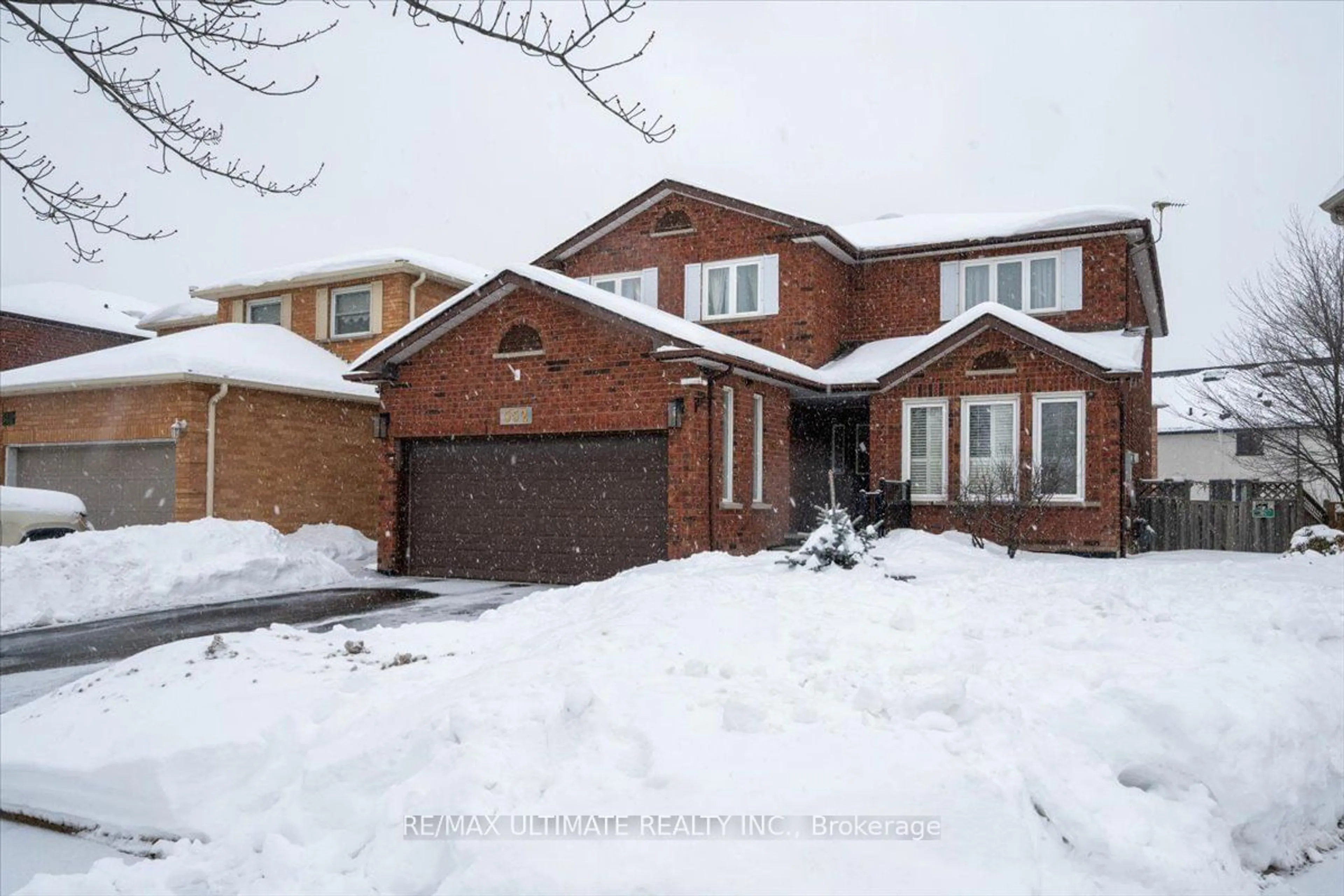 Home with brick exterior material, street for 552 Farwell Cres, Mississauga Ontario L5R 2A6