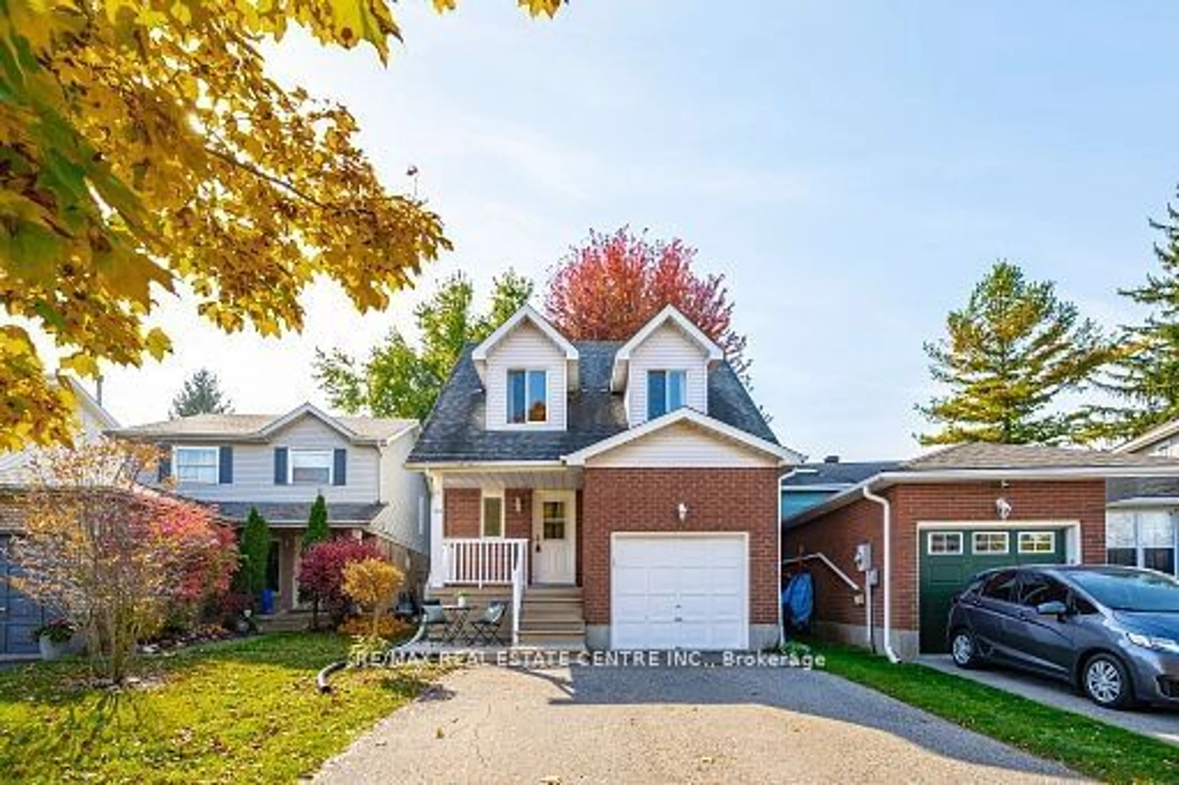 Home with brick exterior material, street for 24 Pheasant Crt, Orangeville Ontario L9W 4K1