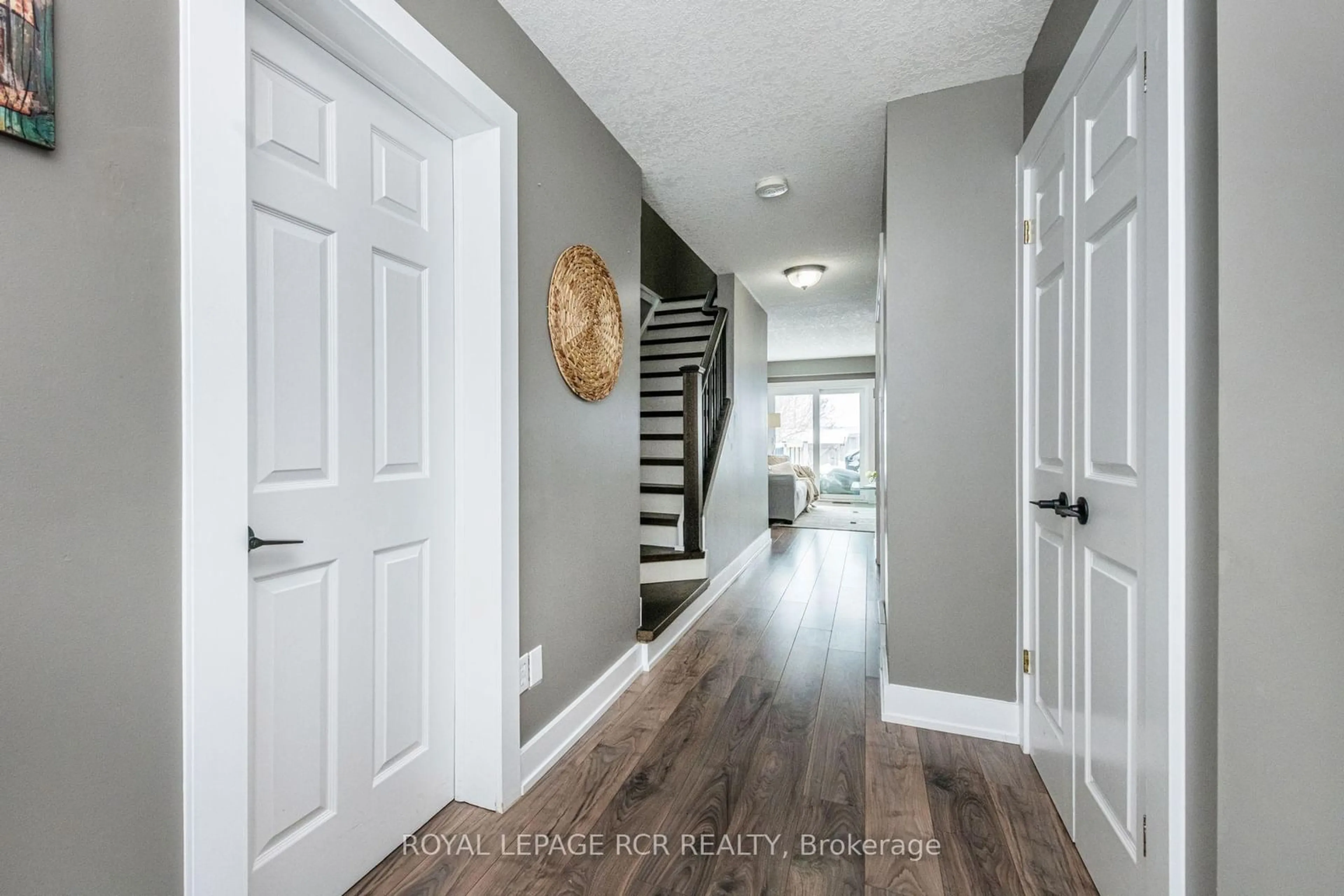 Indoor entryway for 82 Colbourne Cres, Orangeville Ontario L9W 5A9