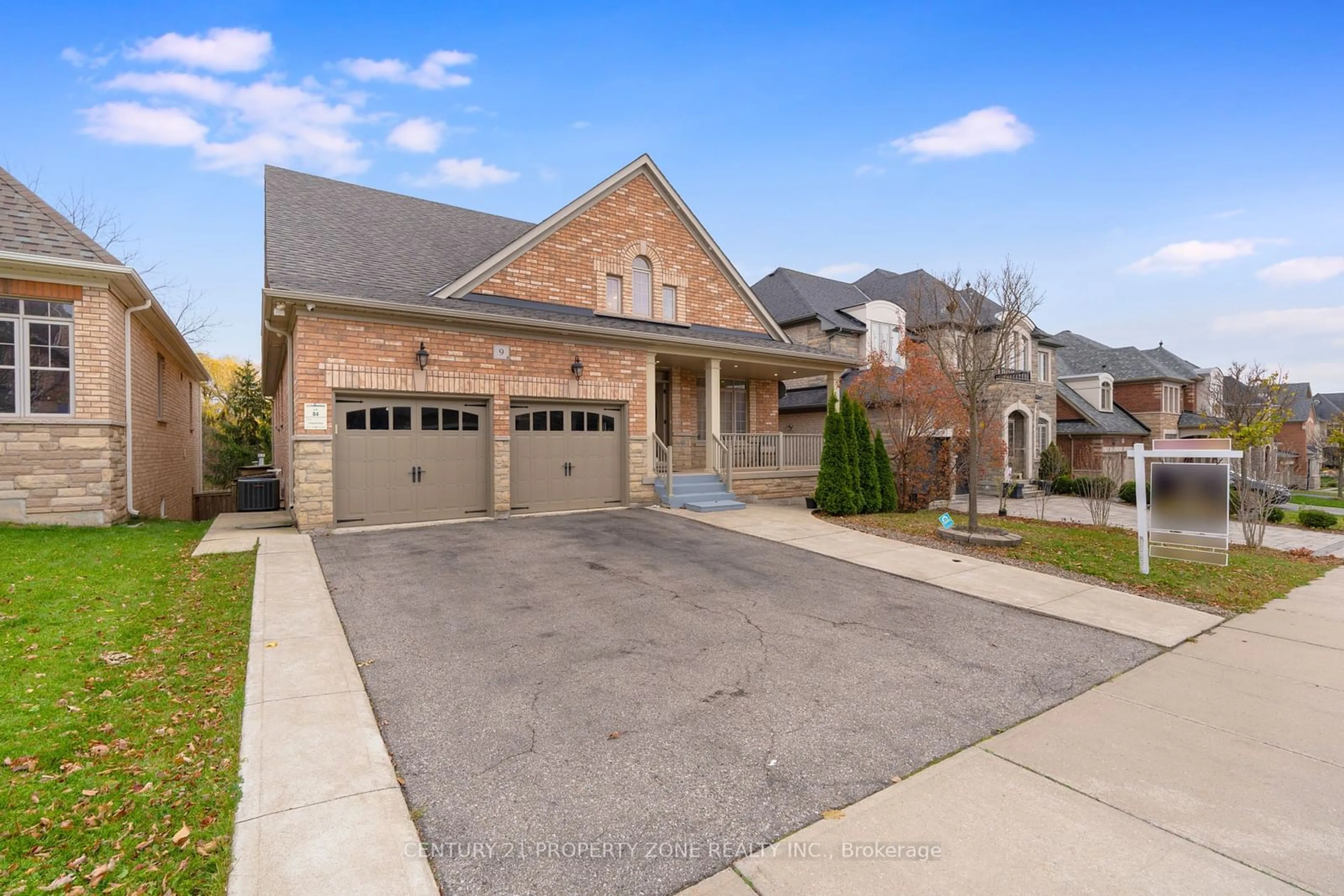 Home with brick exterior material, street for 9 Haywood Dr, Brampton Ontario L6X 0W1