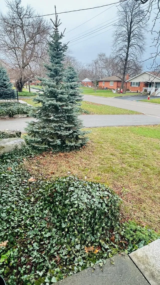 Additional property image - 1288 DE QUINCY Cres