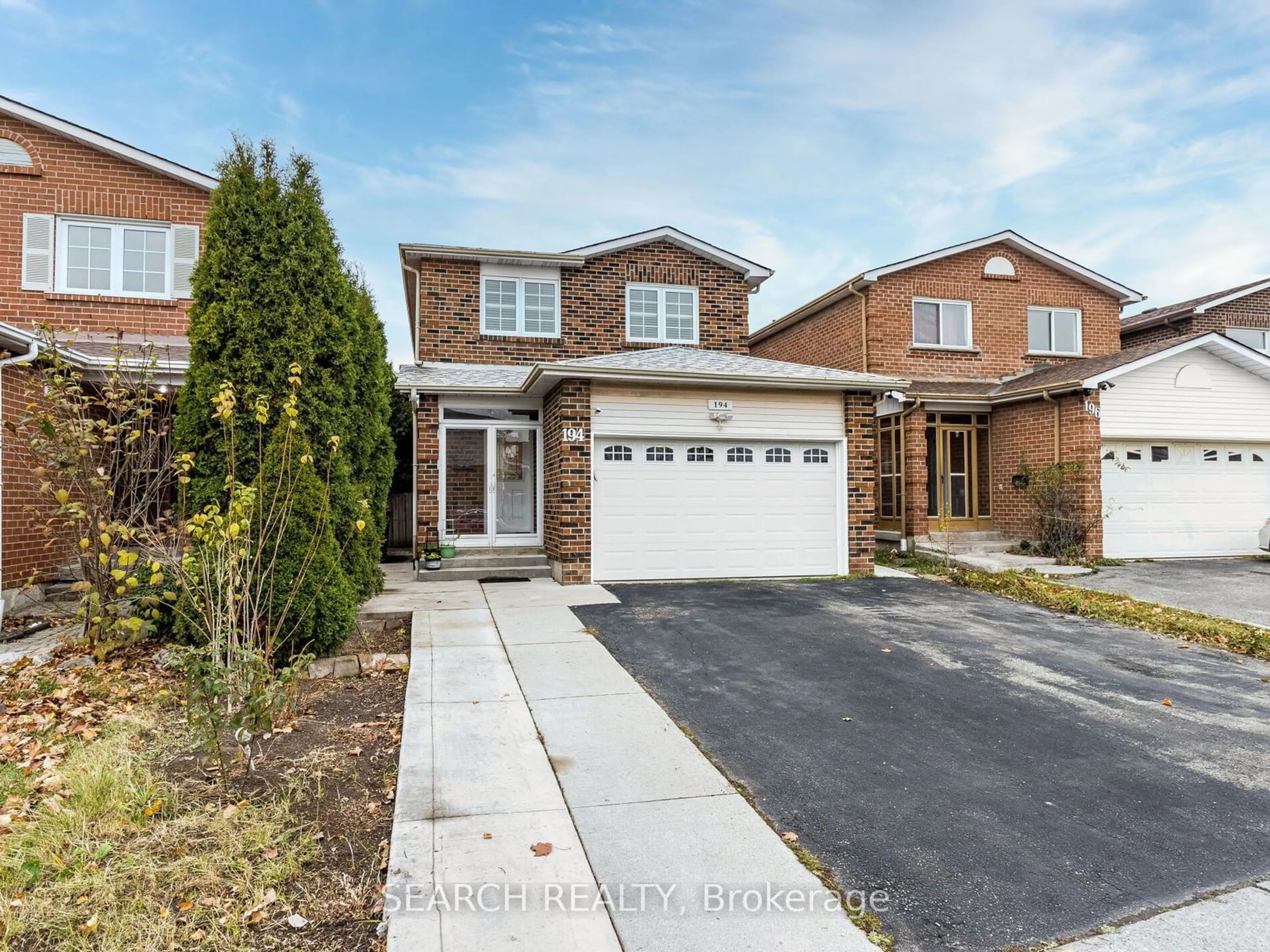 Home with brick exterior material, street for 194 Simmons Blvd, Brampton Ontario L6V 3W4