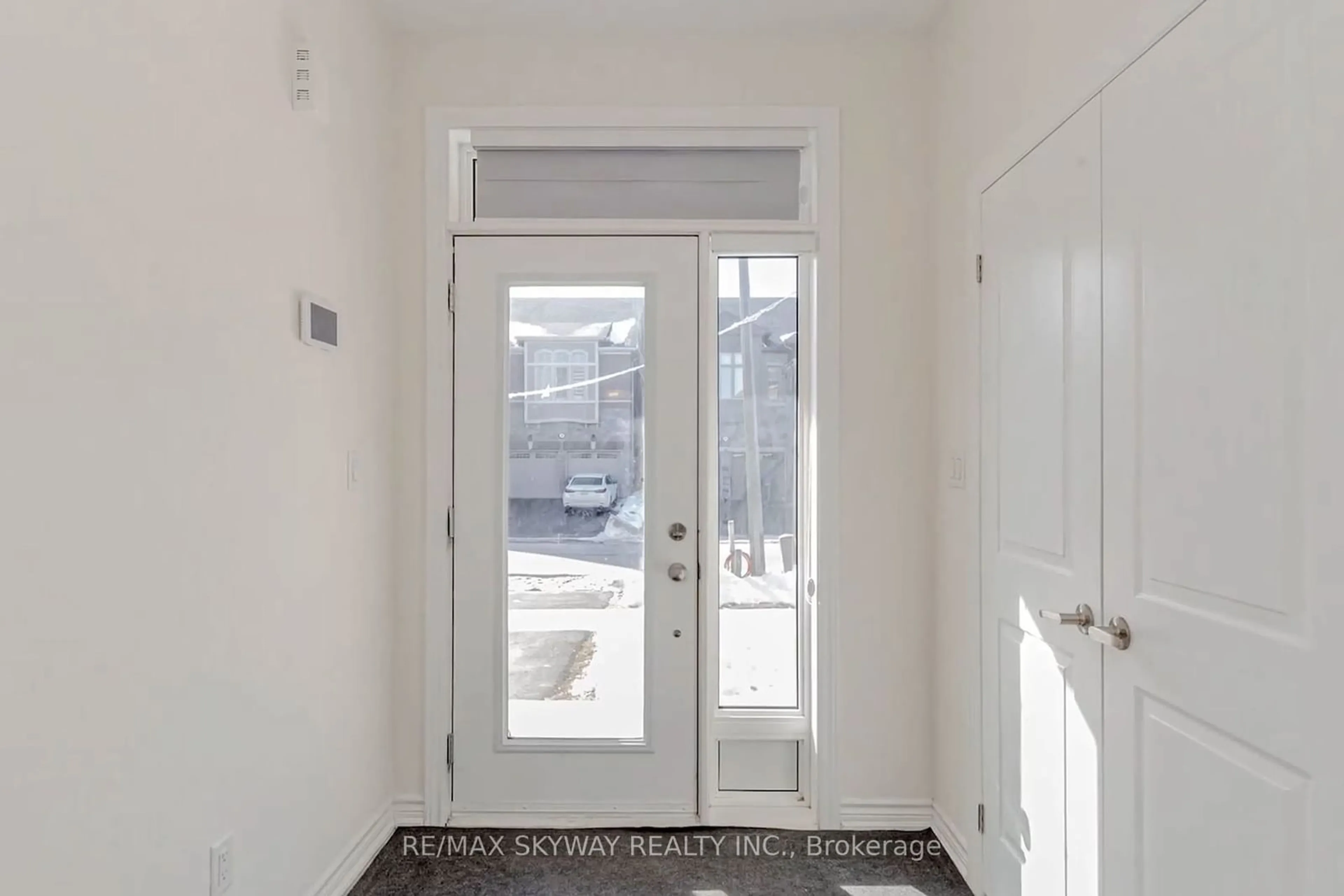 Indoor entryway for 29 Thornvalley Terr, Caledon Ontario L7C 4H9