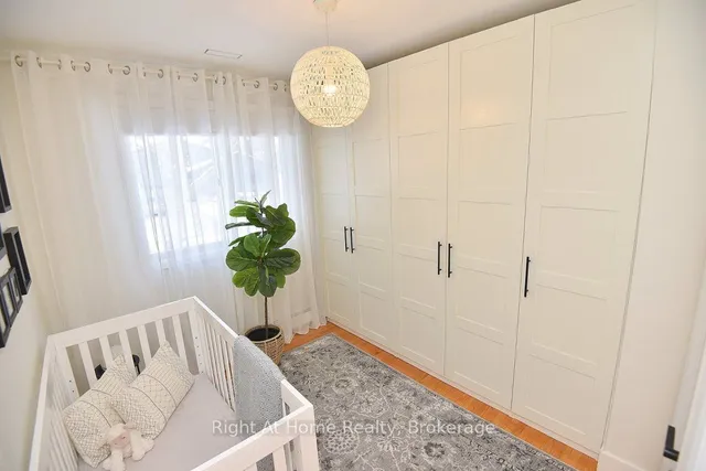Additional image 35 of 672 Montego Cres